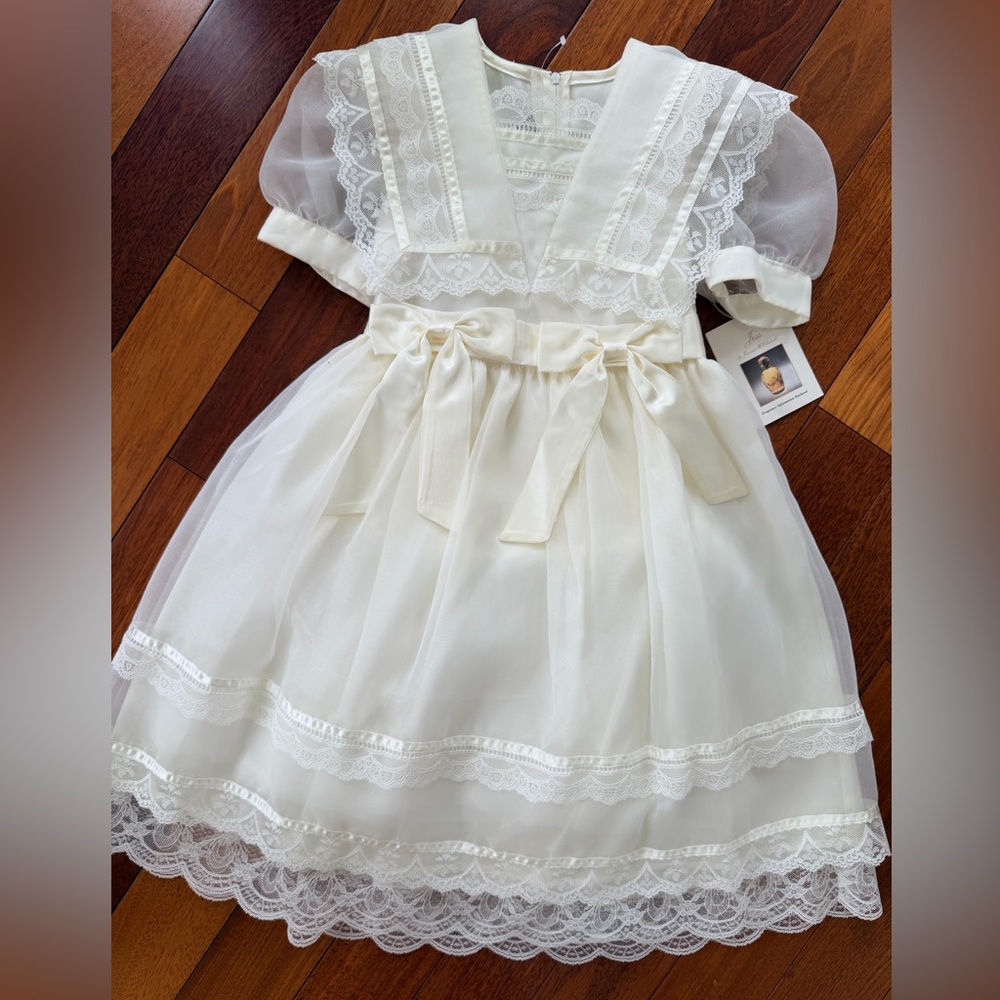 Jessica McClintock Vintage Cream Lace Dress NWT (First Communion or Flower Girl)